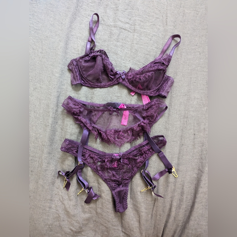 Agent provocateur lacy purple 3 piece